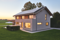 Modernes Landhaus mit Satteldach, Carport & Garage